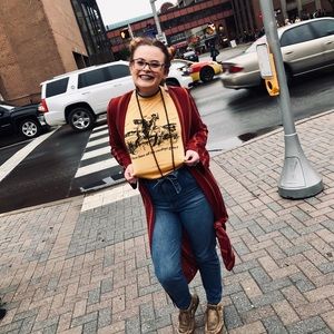 Meet your Posher, Leeoria